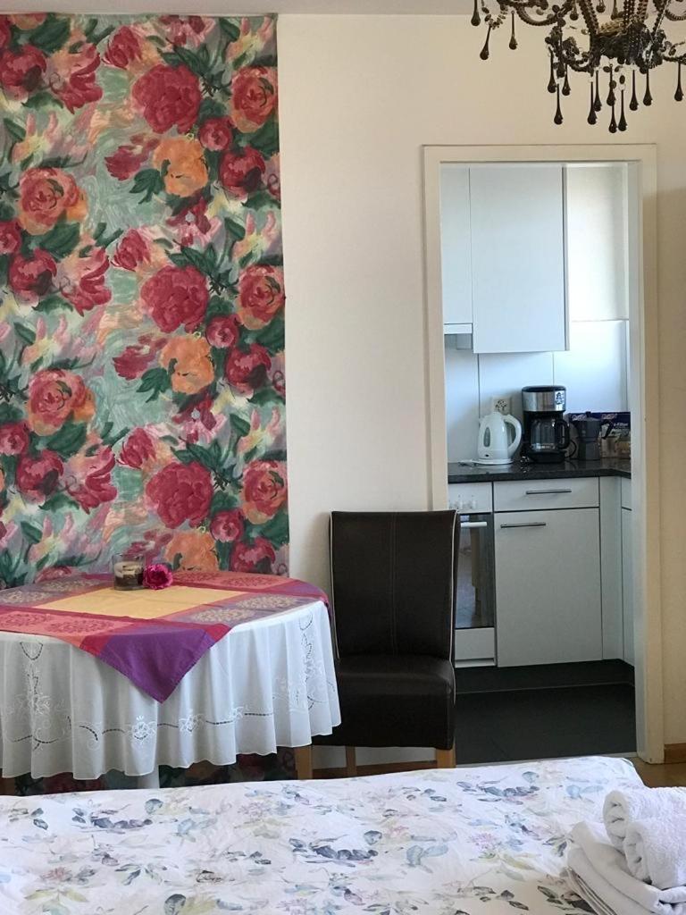Center Basel Apartment Luaran gambar
